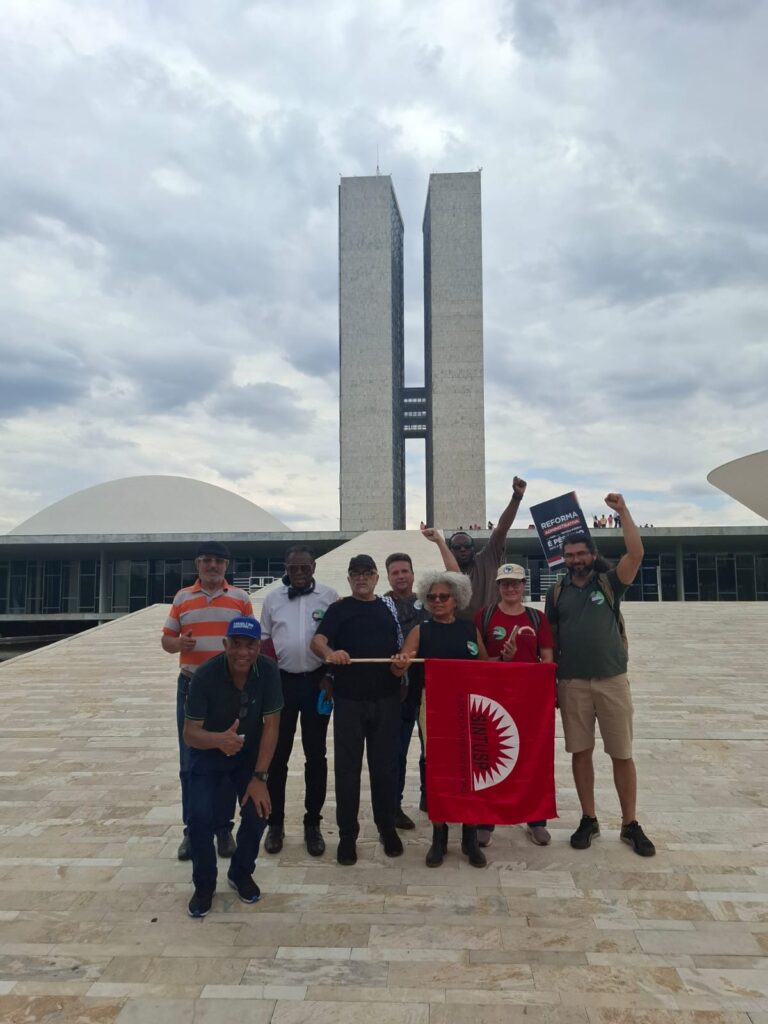 Delegação do Sintusp ao Ato contra a Reforma Administrativa